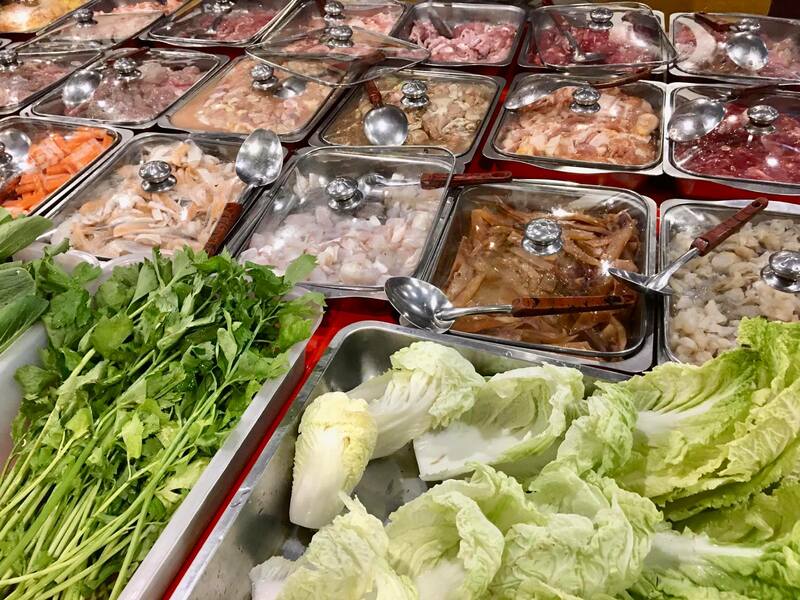 รวมร้านปิ้งย่างระยอง : 8 ร้านปิ้งย่างเจ้าเด็ดระยอง มีให้เลือกทั้งบุฟเฟ่ต์ และ a la carte บอกเลยสายกินไม่ควรพลาด