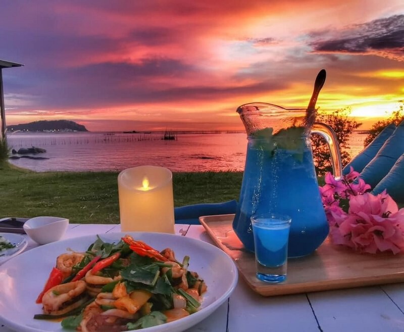 top 10+ คาเฟ่อ่างศิลา 2567 เขาสามมุข บรรยากาศดี ใกล้กรุงเทพ