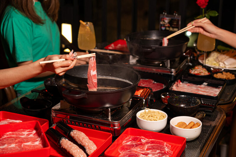 top 10+ restaurants for late night food in bangkok (2024 update)