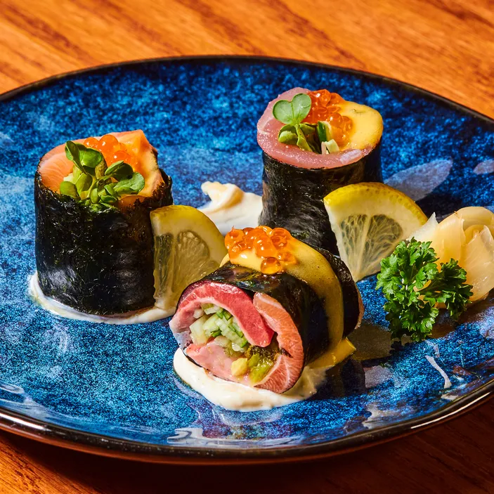 top 10+ restaurants for late night food in bangkok (2024 update)