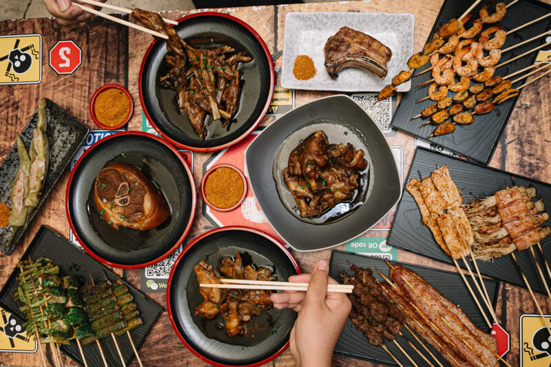 top 10+ restaurants for late night food in bangkok (2024 update)