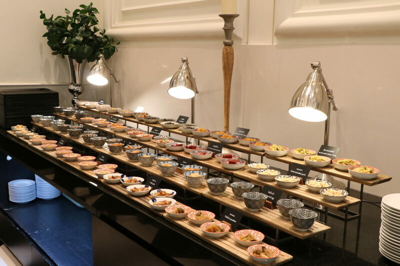 top 10+ restaurants for late night food in bangkok (2024 update)