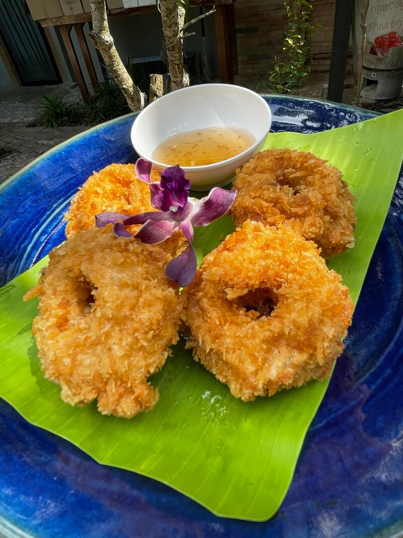 รวมร้านอาหารใกล้สนามบินหาดใหญ่ สงขลา ร้านอร่อยน่ากินเติมพลังให้เต็มอิ่มก่อนขึ้นเครื่อง!