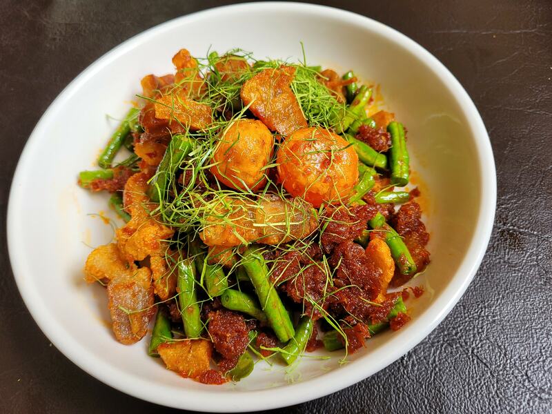 รวมร้านอาหารใกล้สนามบินหาดใหญ่ สงขลา ร้านอร่อยน่ากินเติมพลังให้เต็มอิ่มก่อนขึ้นเครื่อง!