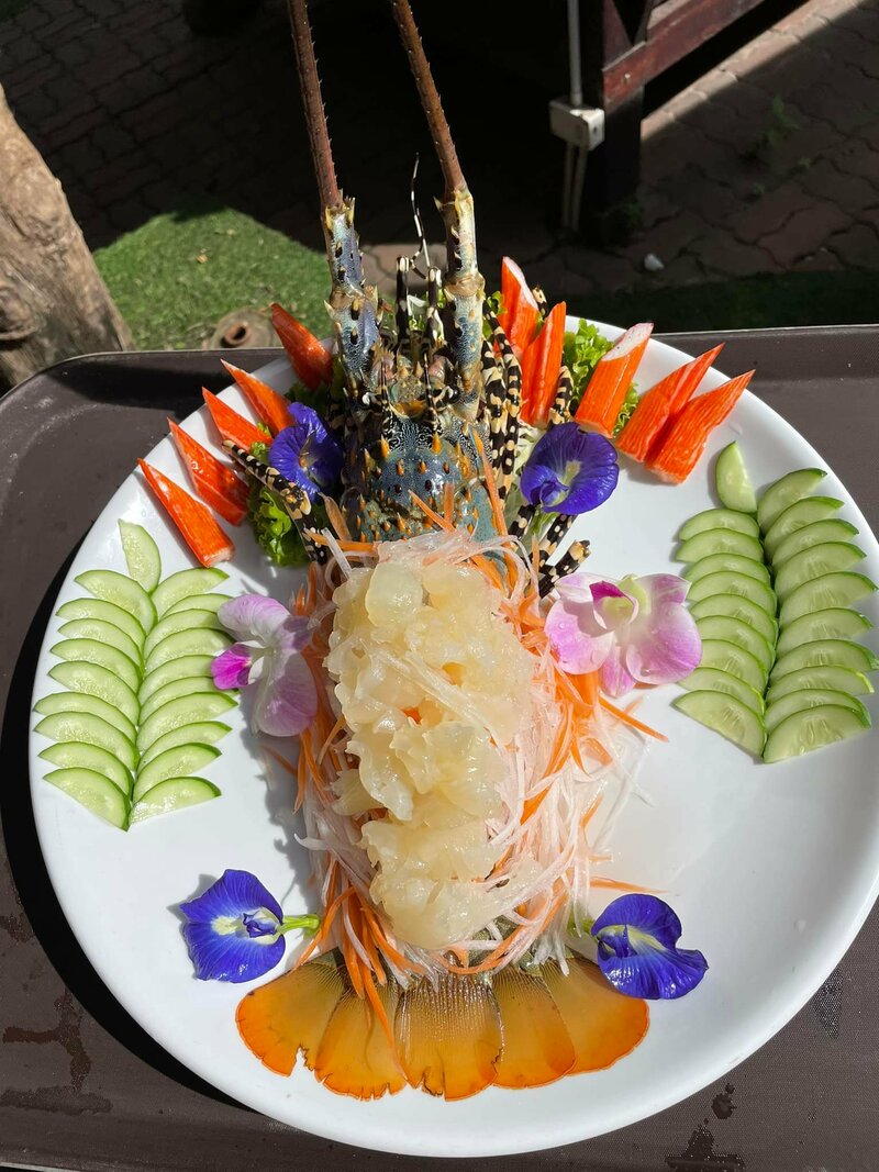 รวมร้านอาหารใกล้สนามบินหาดใหญ่ สงขลา ร้านอร่อยน่ากินเติมพลังให้เต็มอิ่มก่อนขึ้นเครื่อง!