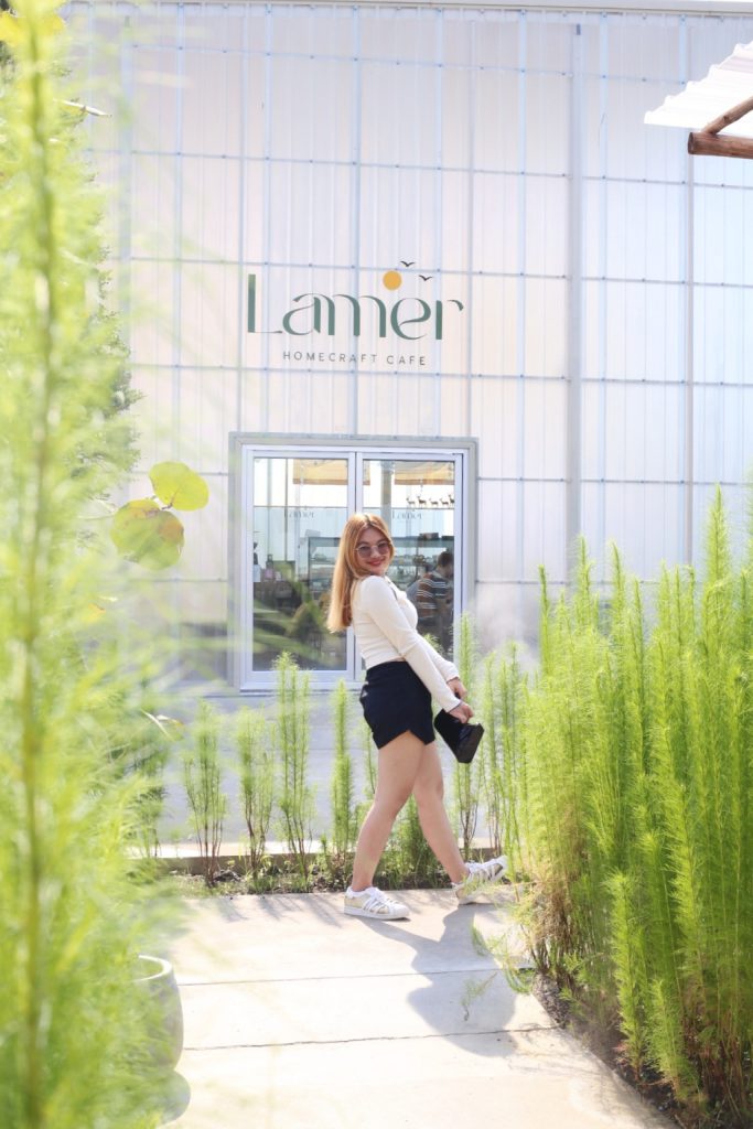 lamer cafe, lamer homecraft, lamer homecraft cafe, คาเฟ่, คาเฟ่ ทุ่งนา, คาเฟ่ ปทุมธานี, คาเฟ่ชานเมือง, คาเฟ่เปิดใหม่, คาเฟ่เปิดใหม่ ปทุมธานี, คาเฟ่ใกล้กรุงเทพ, คาเฟ่ใกล้ฉัน, ละเมอ คาเฟ่, ละเมอ คาเฟ่ ปทุมธานี, ละเมอร์ คาเฟ่, ละเมอร์ โฮมคราฟท์, รีวิว ร้าน lamer homecraft cafe เปิดใหม่ปทุมธานี สไตล์โมเดิร์นโฮมมี่ ท่ามกลางวิวทุ่งนา