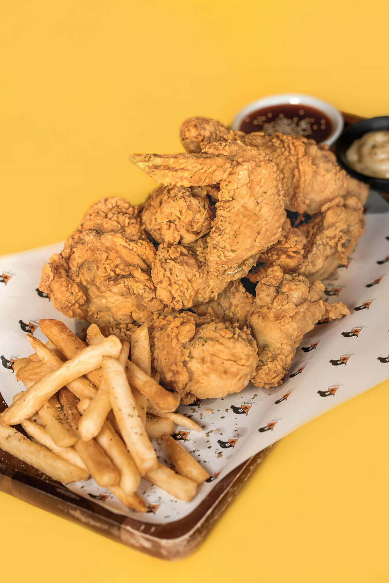 ร้านกิมจิ เดลิเวอรี่ : ตามรอยซีรี่ย์แบบฟินๆ นั่งอินอยู่ที่บ้านสบายๆ