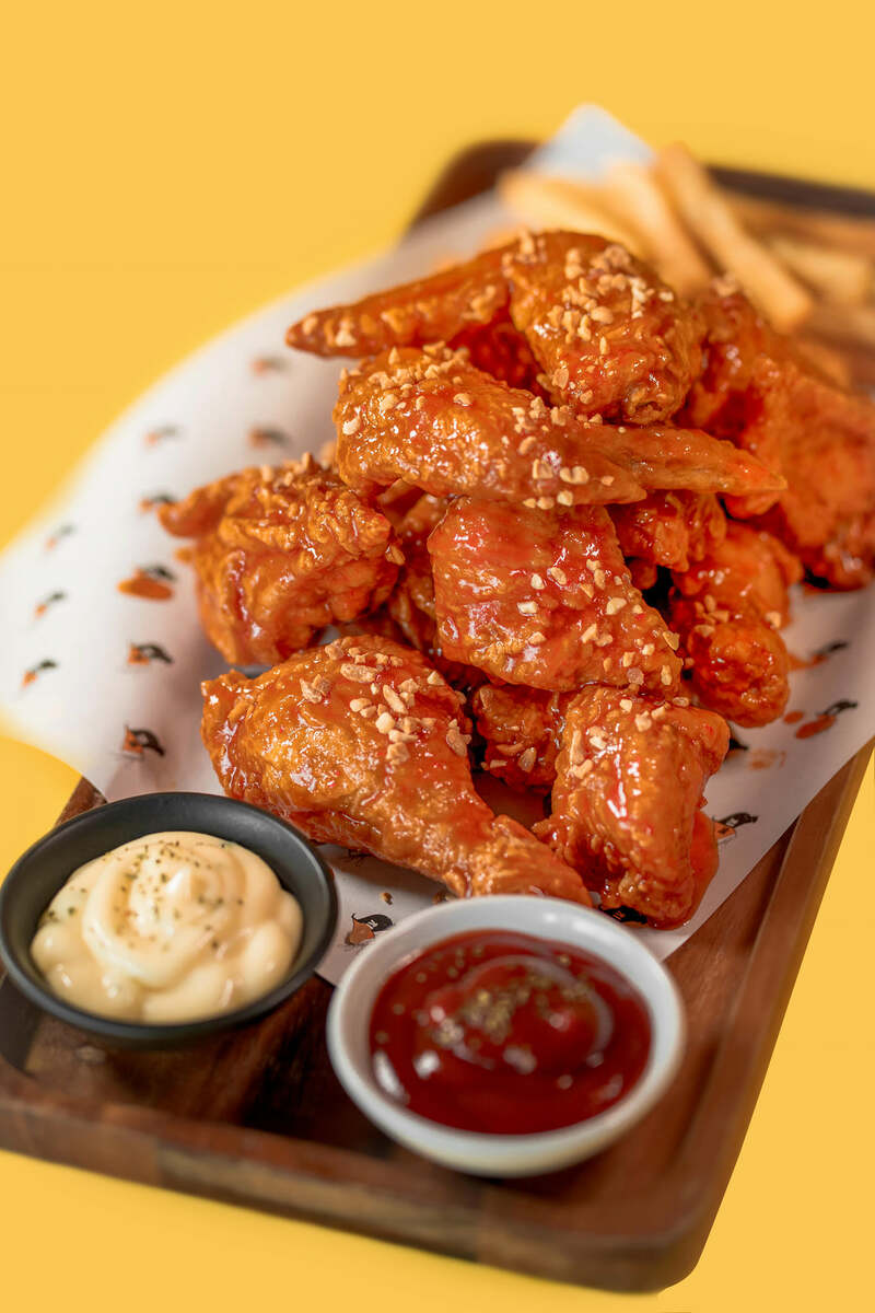 ร้านกิมจิ เดลิเวอรี่ : ตามรอยซีรี่ย์แบบฟินๆ นั่งอินอยู่ที่บ้านสบายๆ