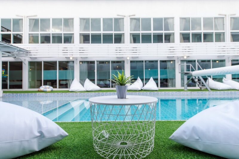 pool lay stay 32 poolvilla pattaya พักสบายกับครอบครัว