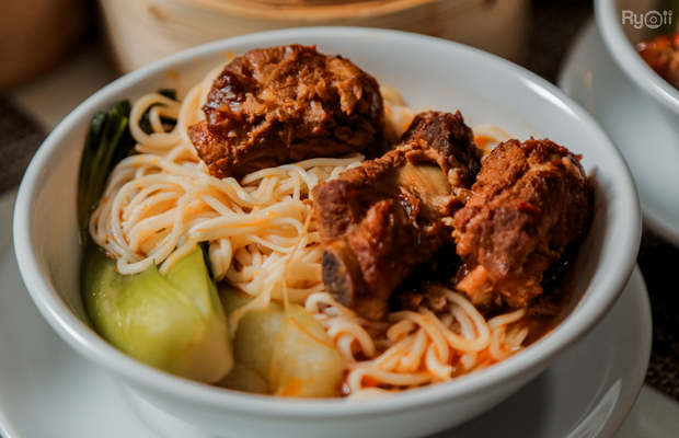 บุฟเฟ่ต์โรงแรมระยอง : รวม 4 บุฟเฟ่ต์โรงแรมระยองต้องตามมาลองถึงจะรู้, Tapestry Restaurant, โรงแรมคลาสสิค คามิโอ , ห้องอาหาร C-Salt Cafe' , Rayong Marriott Resort and Spa,  The Brasserie Global Dining, Holiday Inn &amp; Suites Rayong City Centre, California Steak, โรงแรม คามิโอ เฮ้าส์ ระยอง