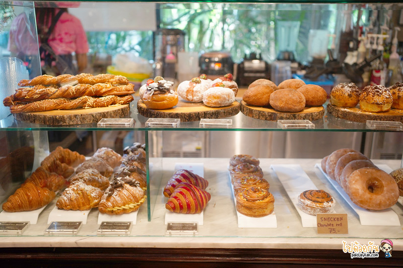 ร้านกาแฟตาก, ร้านอาหารตาก, คาเฟ่ตาก, เถียงนา คอฟฟี่ แอนด์เบเกอรี่ฟาร์ม, เถียงนา คอฟฟี่ ร้านอาหารบ้านไม้สไตล์วินเทจ