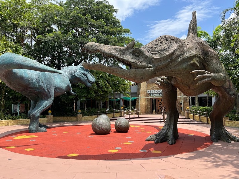 ancient egypt, hello kitty studio, jurassic park, jurassic park rapids adventure, minions, resorts world sentosa, revenge of the mummy, sentosa, sesame street, sesame street spaghetti space chase, shrek, the lost world, the mummy, transformers, transformers the ride, treasure hunters, universal express, universal express pass, universal express unlimited, universal singapore มีอะไรบ้าง, universal studios, universal studios singapore, universal studios singapore มีอะไรบ้าง, velociraptor, ที่เที่ยวสิงคโปร์, ยูนิเวอร์แซล สิงคโปร์, สวนสนุก, สิงคโปร์, สิงคโปร์ 2024, เที่ยวสิงคโปร์ 2024, เที่ยวสิงคโปร์ 2567, เที่ยว universal studios singapore แบบเต็มพิกัด ตื่นเต้นกับสวนสนุกสุดมันส์และจุดถ่ายรูปที่ห้ามพลาด