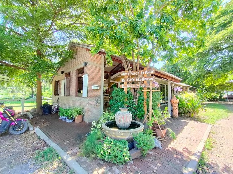 top 12+ ที่พักใกล้เขาวงพระจันทร์ 2567 จ.ลพบุรี ราคาถูก บรรยากาศดี