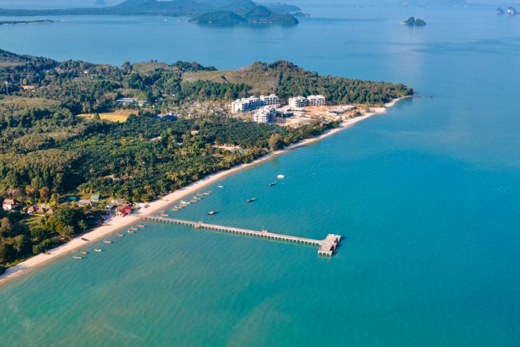 ทิวสน บีช รีสอร์ท, ที่พักพังงา, ที่พักพังงา 2024, ที่พักพังงา 2567, ที่พักเกาะยาว, ที่พักเกาะยาว 2024, ที่พักเกาะยาว 2567, ที่พักเกาะยาวใหญ่, ที่พักเกาะยาวใหญ่ 2024, ที่พักเกาะยาวใหญ่ 2567, ยาวใหญ่ บีช รีสอร์ท, รีสอร์ท เกาะยาวใหญ่, สันธิญา เกาะยาวใหญ่, เกาะยาว, เกาะยาวใหญ่, เกาะยาวใหญ่ 2024, เกาะยาวใหญ่ 2567, เกาะยาวใหญ่ วิลเลจ, โกลว์ เอลิกเซียร์ เกาะยาวใหญ่, top 10+ ที่พัก เกาะยาวใหญ่ [กรกฎาคม 2024] ติดทะเล บรรยากาศสุดฟิน ในอ่าวพังงา