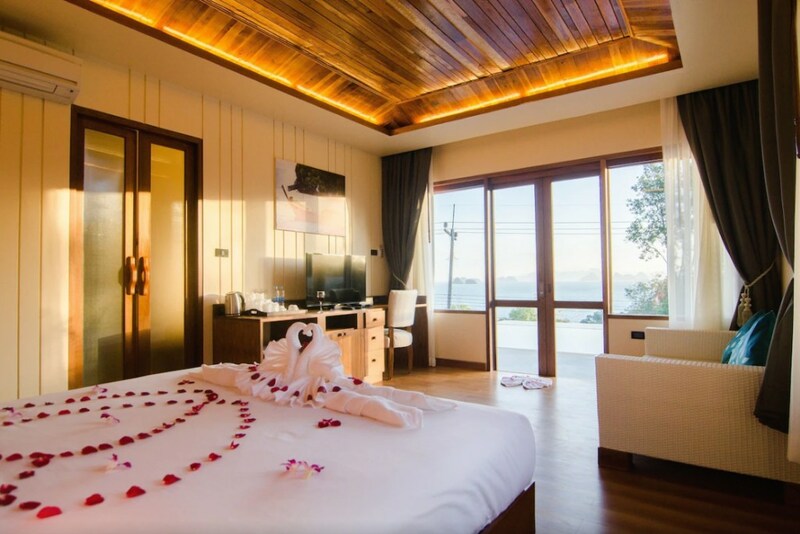 ทิวสน บีช รีสอร์ท, ที่พักพังงา, ที่พักพังงา 2024, ที่พักพังงา 2567, ที่พักเกาะยาว, ที่พักเกาะยาว 2024, ที่พักเกาะยาว 2567, ที่พักเกาะยาวใหญ่, ที่พักเกาะยาวใหญ่ 2024, ที่พักเกาะยาวใหญ่ 2567, ยาวใหญ่ บีช รีสอร์ท, รีสอร์ท เกาะยาวใหญ่, สันธิญา เกาะยาวใหญ่, เกาะยาว, เกาะยาวใหญ่, เกาะยาวใหญ่ 2024, เกาะยาวใหญ่ 2567, เกาะยาวใหญ่ วิลเลจ, โกลว์ เอลิกเซียร์ เกาะยาวใหญ่, top 10+ ที่พัก เกาะยาวใหญ่ [กรกฎาคม 2024] ติดทะเล บรรยากาศสุดฟิน ในอ่าวพังงา