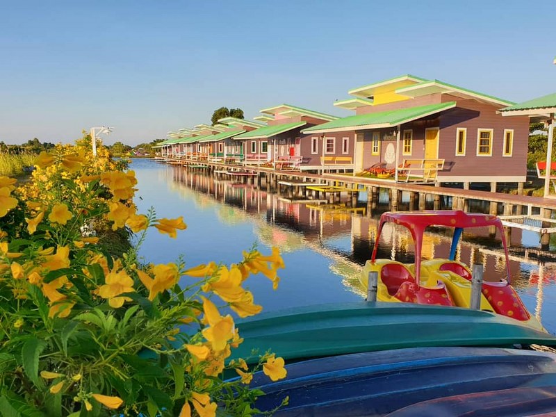 top 12+ โฮมสเตย์จันทบุรีเปิดใหม่ พร้อมอาหาร บุฟเฟ่ต์ซีฟู้ด ติดริมน้ำ ล่องแพ กิจกรรมสุดมัน