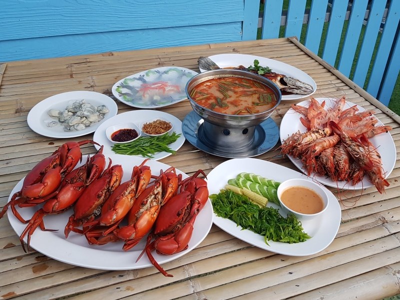 top 12+ โฮมสเตย์จันทบุรีเปิดใหม่ พร้อมอาหาร บุฟเฟ่ต์ซีฟู้ด ติดริมน้ำ ล่องแพ กิจกรรมสุดมัน