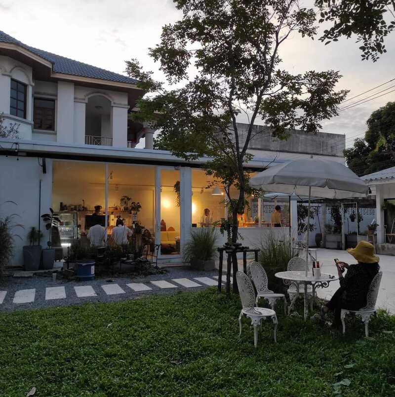 top 16+ คาเฟ่น่านั่งหลากสไตล์ ย่านจรัญสนิทวงศ์ สายคาเฟ่ต้องมา