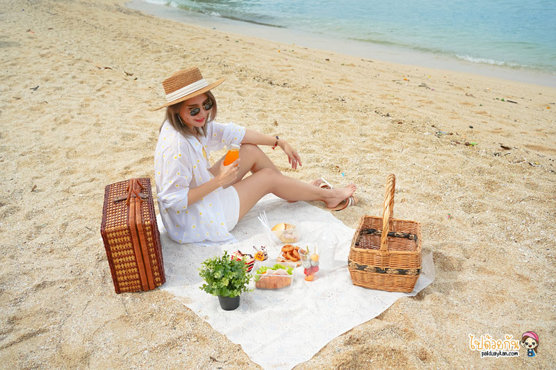 คาเฟ่พัทยา, pink salmon café, คาเฟ่ปิคนิคริมทะเล, pink salmon cafe ปิคนิคริมทะเล ทานของอร่อย แชะภาพสวย