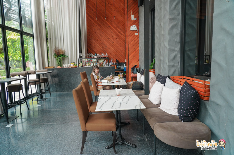 คาเฟ่พัทยา, pink salmon café, คาเฟ่ปิคนิคริมทะเล, pink salmon cafe ปิคนิคริมทะเล ทานของอร่อย แชะภาพสวย