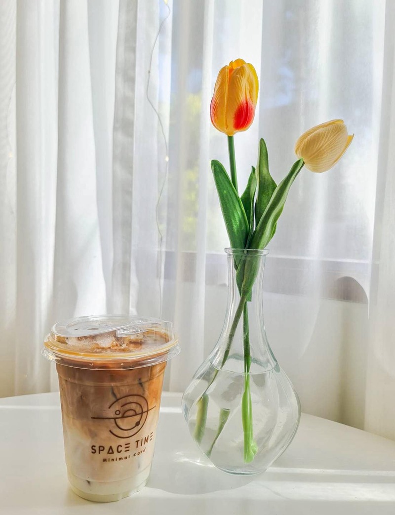 คาเฟ่ จังหวัดเพชรบุรี : รวมคาเฟ่น่านั่ง บรรยากาศดี ไม่ควรพลาด จังหวัดเพชรบุรี!