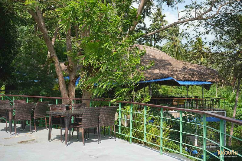 คาเฟ่ขนอม, blue terrace cafe  ขนอม, blue terrace cafe  คาเฟ่บนเนินเขา ชมวิวทะเลอ่าวขนอม