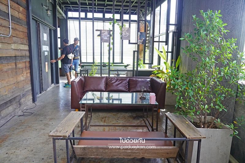 สุรินทร์, สนิมคาเฟ่ สุรินทร์, คาเฟ่ สุรินทร์, สถานที่เที่ยวสุรินทร์, ร้านกาแฟสุรินทร์, สนิมคาเฟ่ สุรินทร์ คาเฟ่สุดเท่ สไตล์อินดัสเทรียลลอฟท์