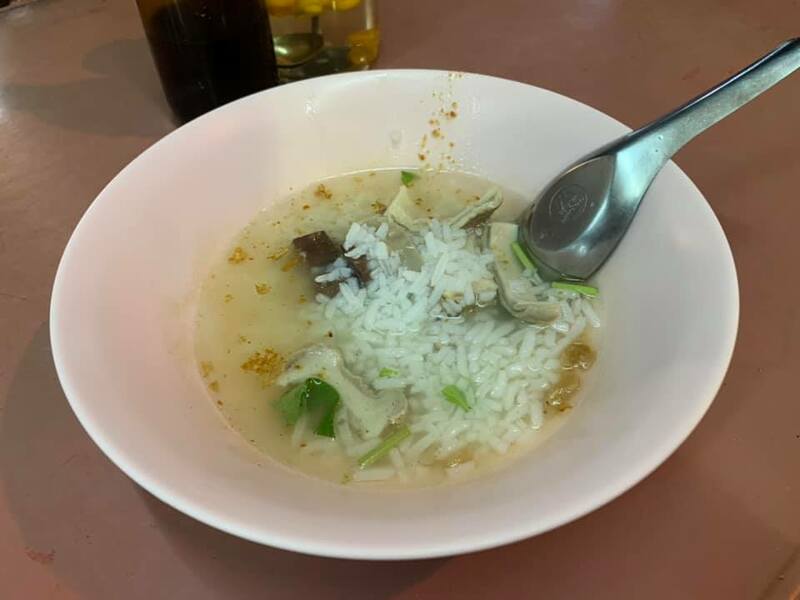 ข้าวต้มเป็ดเจ้าดัง : วันนี้เปลี่ยนมาทานเมนูข้าวต้มเป็ด แต่ละร้านเด็ดมากกก !!