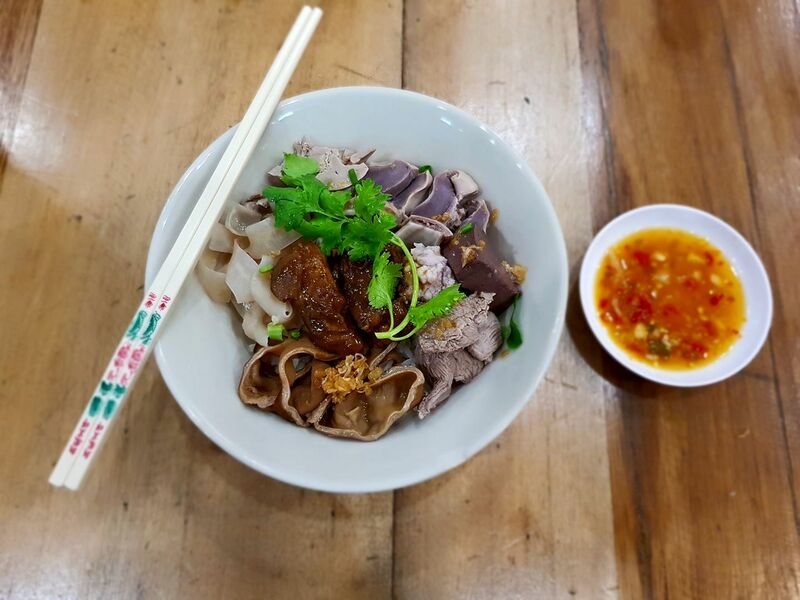 ข้าวต้มเป็ดเจ้าดัง : วันนี้เปลี่ยนมาทานเมนูข้าวต้มเป็ด แต่ละร้านเด็ดมากกก !!