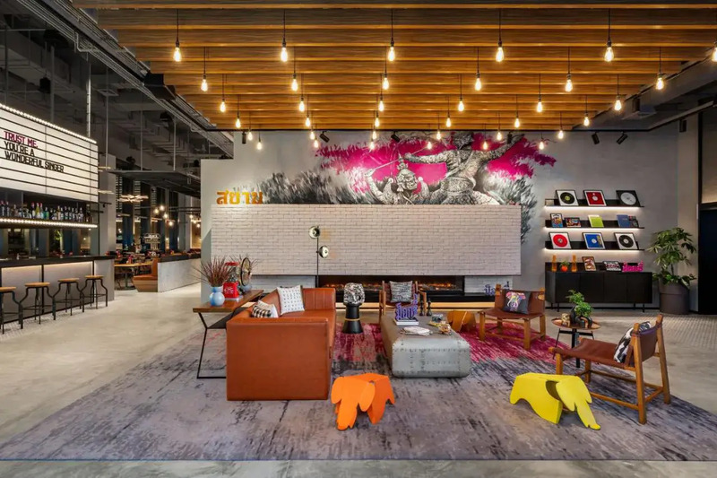 moxy ratchaprasong โรงแรมใหม่ในเครือ marriott ใจกลางราชประสงค์ ถ่ายรูปสวยทุกมุม