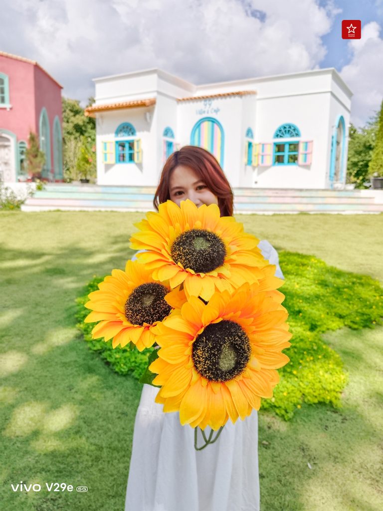 99villaandcafe, reviewchiangmai, vivo, vivov29e5g, คาเฟ่เชียงใหม่, ที่เที่ยวเชียงใหม่, รีวิวเชียงใหม่, ออร่าพอร์ตเทรตพิเศษทุกความรู้สึก, คาเฟ่เปิดใหม่ สดใส สไตล์ floral 99 villa&café