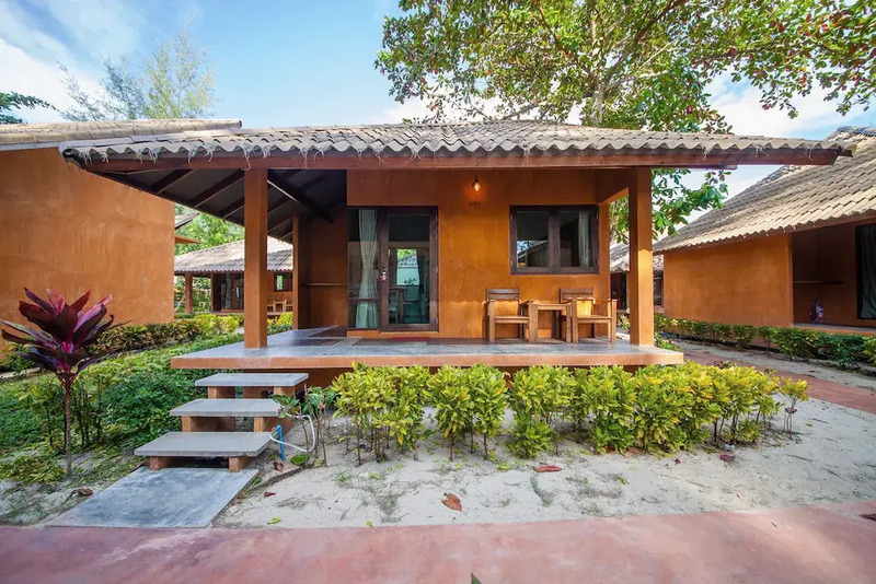 awa resort, dewa koh chang, emerald cove, kacha resort, kc grande, koh chang hotels, koh chang hotels white sand beach, koh chang resort, marina sands resort, mercure, pajamas koh chang, resolution resort, santhiya tree koh chang resort, vayna boutique koh chang, กจาปุรี รีสอร์ท, คชา รีสอร์ท, คลองพร้าว รีสอร์ท, จังหวัดตราด, ณ ธารา รีสอร์ท, ณ ธารา รีสอร์ท เกาะช้าง, ตราด, ท่องเที่ยวภาคตะวันออก, ที่กิน ที่เที่ยว, ที่พักเกาะช้าง, ที่พักเกาะช้าง 2024, ที่พักเกาะช้าง 2567, ที่พักเกาะช้าง ติดทะเล, ที่พักเกาะช้างติดทะเล, ที่พักเกาะช้างติดทะเล 2024, ที่พักเกาะช้างติดทะเล 2567, ปาจามัส เกาะช้าง, ฟลอร่า ไอทะเล รีสอร์ท, มารีน่าแซนด์ รีสอร์ท, รามายานา เกาะช้าง, รีสอร์ทเกาะช้าง, รีสอร์ทเกาะช้าง 2024, สันธิญา ทรี เกาะช้าง รีสอร์ท, หาดคลองพร้าว, หาดทรายขาว, หาดไก่แบ้, อาน่า รีสอร์ท แอนด์ สปา, อ่าวใบลาน, เกาะช้าง, เกาะช้าง 2024, เกาะช้าง 2567, เกาะช้าง ที่พัก, เกาะช้าง ที่พัก 2024, เกาะช้าง ที่พัก 2567, เค บี รีสอร์ต, เค บี รีสอร์ท เกาะช้าง, เคซี แกรนด์, เซ็นทารา เกาะช้าง ทรอปิคานา รีสอร์ท, เดวา เกาะช้าง, เดอะ ชิลล์ รีสอร์ท, เดอะ ชิลล์ เกาะช้าง, เดอะสแปลช เกาะช้าง, เดอะเดวา, เที่ยวจังหวัดตราด, เนเจอร์บีช รีสอร์ท, เมอร์เคียว, เมอร์เคียว เกาะช้าง, เรโซลูชั่น รีสอร์ท, เวย์นา บูทิก เกาะช้าง, เอวา รีสอร์ท, โรงแรมดิเอ็มเมรัลโคฟ, โรงแรมเกาะช้าง, top 30+ ที่พักเกาะช้าง [กรกฎาคม 2024] ติดทะเล พักผ่อนสุดชิล ริมทะเลสีฟ้าคราม