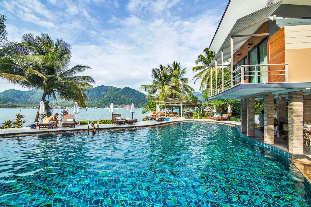 awa resort, dewa koh chang, emerald cove, kacha resort, kc grande, koh chang hotels, koh chang hotels white sand beach, koh chang resort, marina sands resort, mercure, pajamas koh chang, resolution resort, santhiya tree koh chang resort, vayna boutique koh chang, กจาปุรี รีสอร์ท, คชา รีสอร์ท, คลองพร้าว รีสอร์ท, จังหวัดตราด, ณ ธารา รีสอร์ท, ณ ธารา รีสอร์ท เกาะช้าง, ตราด, ท่องเที่ยวภาคตะวันออก, ที่กิน ที่เที่ยว, ที่พักเกาะช้าง, ที่พักเกาะช้าง 2024, ที่พักเกาะช้าง 2567, ที่พักเกาะช้าง ติดทะเล, ที่พักเกาะช้างติดทะเล, ที่พักเกาะช้างติดทะเล 2024, ที่พักเกาะช้างติดทะเล 2567, ปาจามัส เกาะช้าง, ฟลอร่า ไอทะเล รีสอร์ท, มารีน่าแซนด์ รีสอร์ท, รามายานา เกาะช้าง, รีสอร์ทเกาะช้าง, รีสอร์ทเกาะช้าง 2024, สันธิญา ทรี เกาะช้าง รีสอร์ท, หาดคลองพร้าว, หาดทรายขาว, หาดไก่แบ้, อาน่า รีสอร์ท แอนด์ สปา, อ่าวใบลาน, เกาะช้าง, เกาะช้าง 2024, เกาะช้าง 2567, เกาะช้าง ที่พัก, เกาะช้าง ที่พัก 2024, เกาะช้าง ที่พัก 2567, เค บี รีสอร์ต, เค บี รีสอร์ท เกาะช้าง, เคซี แกรนด์, เซ็นทารา เกาะช้าง ทรอปิคานา รีสอร์ท, เดวา เกาะช้าง, เดอะ ชิลล์ รีสอร์ท, เดอะ ชิลล์ เกาะช้าง, เดอะสแปลช เกาะช้าง, เดอะเดวา, เที่ยวจังหวัดตราด, เนเจอร์บีช รีสอร์ท, เมอร์เคียว, เมอร์เคียว เกาะช้าง, เรโซลูชั่น รีสอร์ท, เวย์นา บูทิก เกาะช้าง, เอวา รีสอร์ท, โรงแรมดิเอ็มเมรัลโคฟ, โรงแรมเกาะช้าง, top 30+ ที่พักเกาะช้าง [กรกฎาคม 2024] ติดทะเล พักผ่อนสุดชิล ริมทะเลสีฟ้าคราม