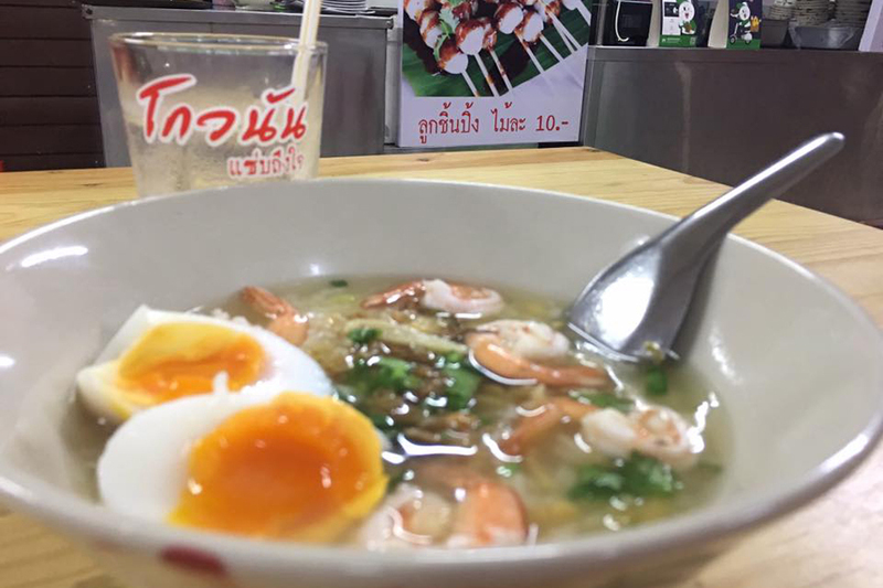 top 7+ ร้านก๋วยเตี๋ยวลาดพร้าว – วังหิน รสเด็ด น้ำซุปเข้มข้นถึงใจ