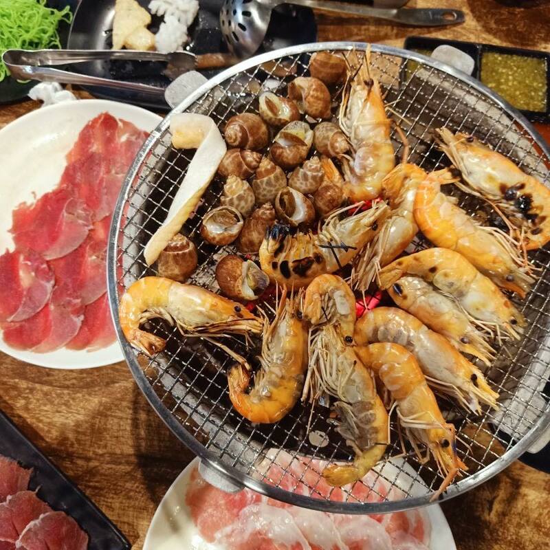 ร้านอาหารบุฟเฟ่ต์ นนทบุรี ติวานนท์ ปากเกร็ด บุฟเฟ่ต์ปิ้งย่าง ชาบู ซูชิ อิ่มได้แบบไม่อั้นแบบสุดคุ้ม!