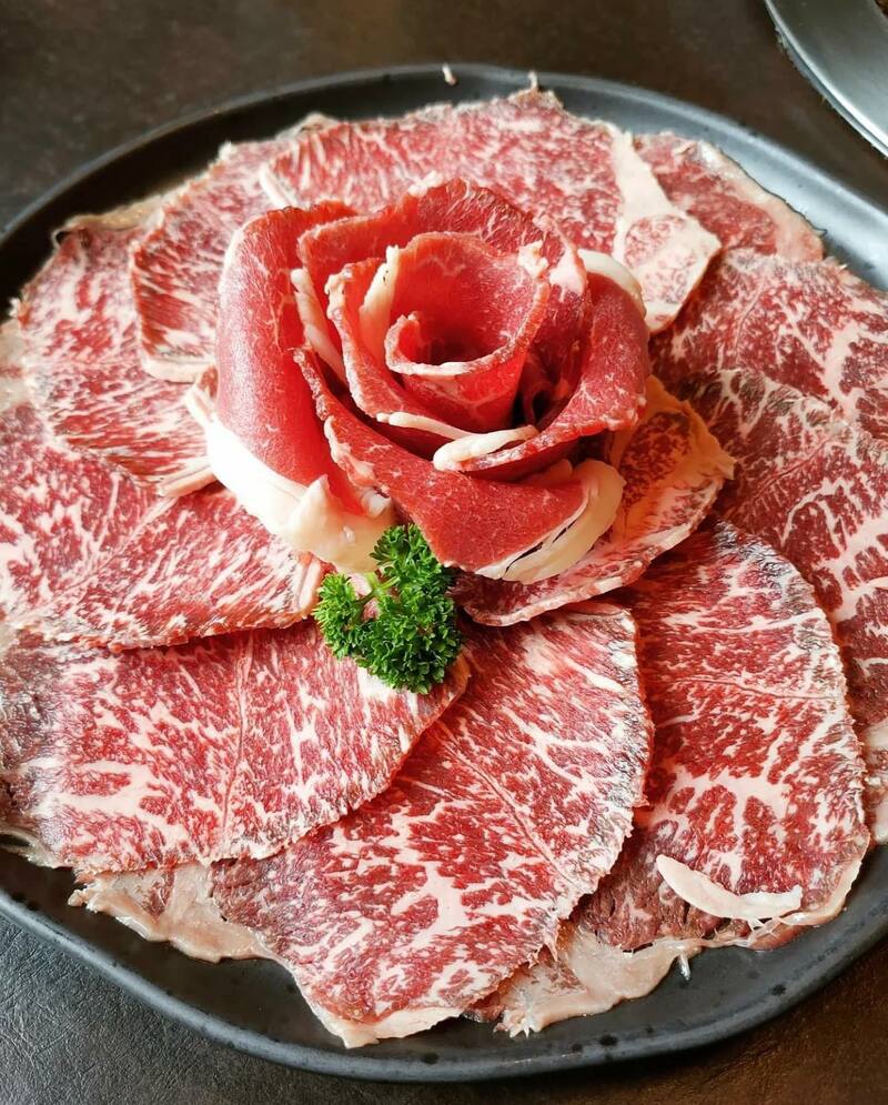 ร้านอาหารบุฟเฟ่ต์ นนทบุรี ติวานนท์ ปากเกร็ด บุฟเฟ่ต์ปิ้งย่าง ชาบู ซูชิ อิ่มได้แบบไม่อั้นแบบสุดคุ้ม!