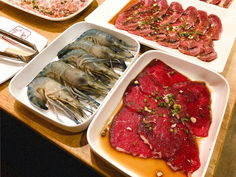 ร้านอาหารบุฟเฟ่ต์ นนทบุรี ติวานนท์ ปากเกร็ด บุฟเฟ่ต์ปิ้งย่าง ชาบู ซูชิ อิ่มได้แบบไม่อั้นแบบสุดคุ้ม!