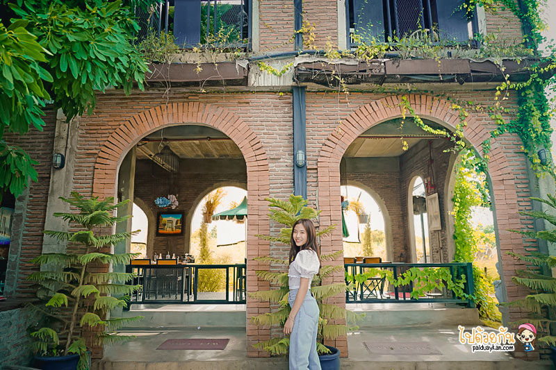 คาเฟ่สระบุรี, cafe laura bar & restaurant, คาเฟ่มวกเหล็ก, ร้านกาแฟมวกเหล็ก, ร้านอาหารมวกเหล็ก, cafe laura bar  คาเฟ่สไตล์ยุโรป โรแมนติกท่ามกลางขุนเขา