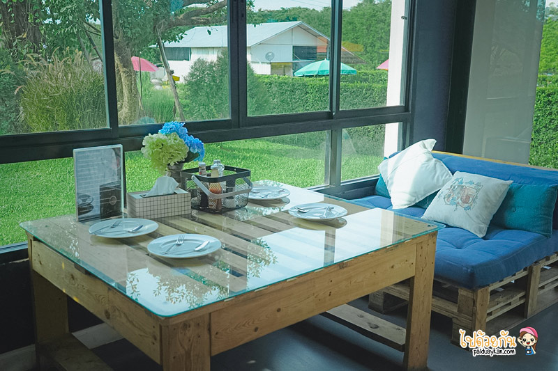 คาเฟ่สระบุรี, cafe laura bar & restaurant, คาเฟ่มวกเหล็ก, ร้านกาแฟมวกเหล็ก, ร้านอาหารมวกเหล็ก, cafe laura bar  คาเฟ่สไตล์ยุโรป โรแมนติกท่ามกลางขุนเขา