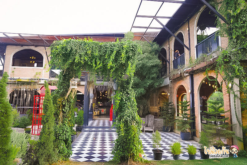 คาเฟ่สระบุรี, cafe laura bar & restaurant, คาเฟ่มวกเหล็ก, ร้านกาแฟมวกเหล็ก, ร้านอาหารมวกเหล็ก, cafe laura bar  คาเฟ่สไตล์ยุโรป โรแมนติกท่ามกลางขุนเขา