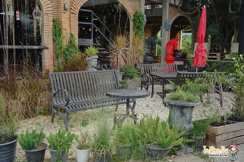 คาเฟ่สระบุรี, cafe laura bar & restaurant, คาเฟ่มวกเหล็ก, ร้านกาแฟมวกเหล็ก, ร้านอาหารมวกเหล็ก, cafe laura bar  คาเฟ่สไตล์ยุโรป โรแมนติกท่ามกลางขุนเขา