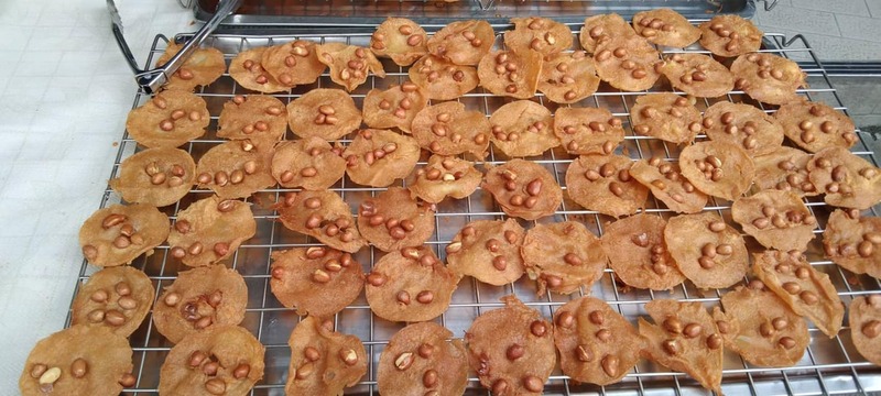 top 13+ ร้านอร่อยห้ามพลาด ราคาไม่เเพง ณ ซอยละลายทรัพย์ @ สีลม กรุงเทพฯ