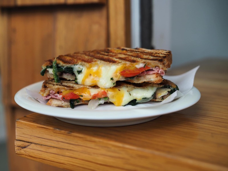 top 13+ ร้านอร่อยห้ามพลาด ราคาไม่เเพง ณ ซอยละลายทรัพย์ @ สีลม กรุงเทพฯ