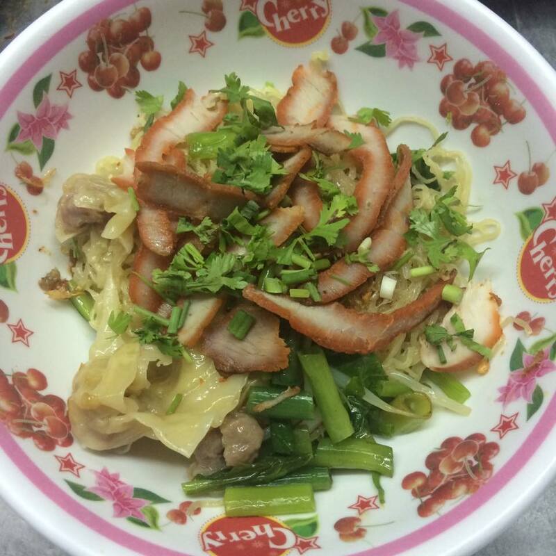 top 13+ ร้านอร่อยห้ามพลาด ราคาไม่เเพง ณ ซอยละลายทรัพย์ @ สีลม กรุงเทพฯ