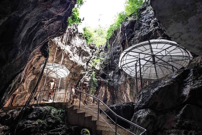 ซาฟารี ปาร์ค, ต้นจามจุรียักษ์, ทางรถไฟสายมรณะ, ที่พัก, ที่เที่ยว, ที่เที่ยวกาญจนบุรี, ที่เที่ยวกาญจนบุรี 2024, ที่เที่ยวกาญจนบุรี 2567, ที่เที่ยวกาญจนบุรี ธรรมชาติ, น้ำตกห้วยแม่ขมิ้น, น้ําตกเอราวัณ, วัดถ้ำเสือ กาญจนบุรี, สวนสัตว์เปิด ซาฟารี ปาร์ค แอนด์ แคมป์, สะพานข้ามแม่น้ำแคว, สะพานมอญ สังขละบุรี, เขาช้างเผือก, เขื่อนศรีนครินทร์, เที่ยวกาญจนบุรี, เที่ยวกาญจนบุรี 2024, เที่ยวกาญจนบุรี 2567, เที่ยวเมืองกาญ, top 30+ ที่เที่ยวกาญจนบุรี [กรกฎาคม 2024] สัมผัสธรรมชาติ ใกล้กรุงเทพฯ