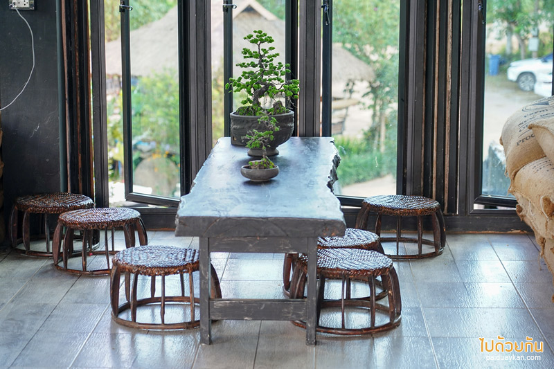 ร้านกาแฟดอยช้าง, jadae house -irondark cafe, คาเฟ่ดอยช้าง, jadae house -irondark cafe  คาเฟ่ล้ำสมัยกับวิวเขาสุดปัง