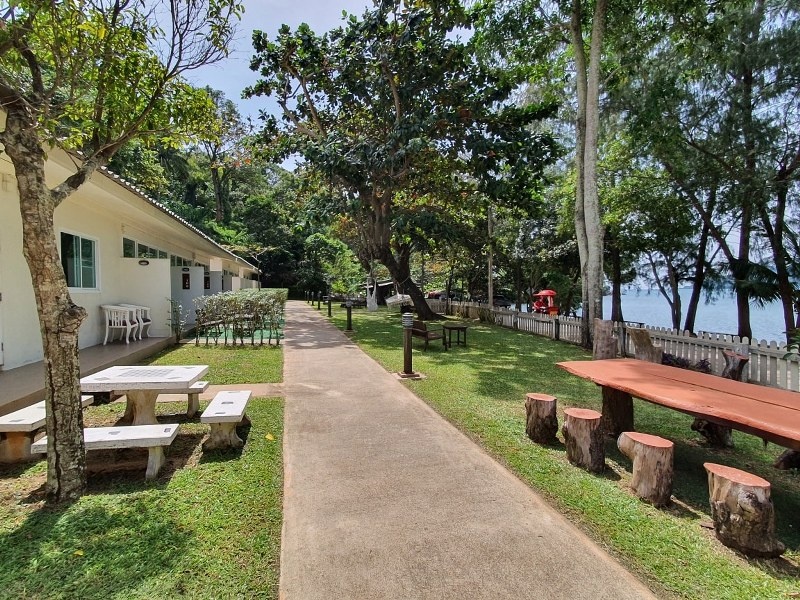 top 10+ ที่พักจันทบุรี 2567 ติดทะเล ราคาถูก ที่พักโฮมสเตย์ บุฟเฟ่ต์อาหารทะเล