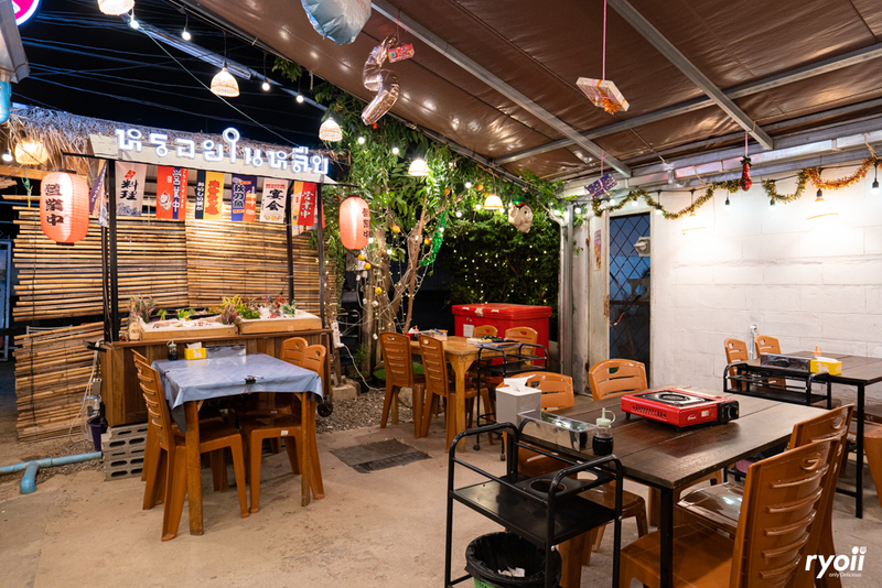 ร้านอาหารหัวหิน : รวม 5 ร้านเด็ด ร้านดัง เมนูสุดปังทั้งซีฟู้ดสดๆ อาหารใต้ อาหารอีสาน และร้านลับซาชิมิปลาไทย!