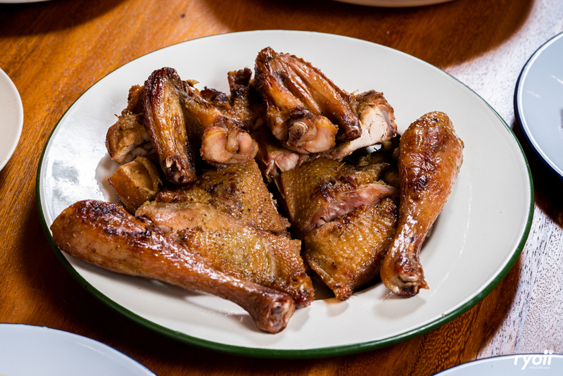 ร้านอาหารหัวหิน : รวม 5 ร้านเด็ด ร้านดัง เมนูสุดปังทั้งซีฟู้ดสดๆ อาหารใต้ อาหารอีสาน และร้านลับซาชิมิปลาไทย!