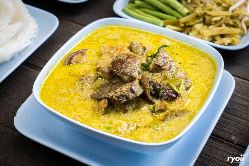 ร้านอาหารหัวหิน : รวม 5 ร้านเด็ด ร้านดัง เมนูสุดปังทั้งซีฟู้ดสดๆ อาหารใต้ อาหารอีสาน และร้านลับซาชิมิปลาไทย!